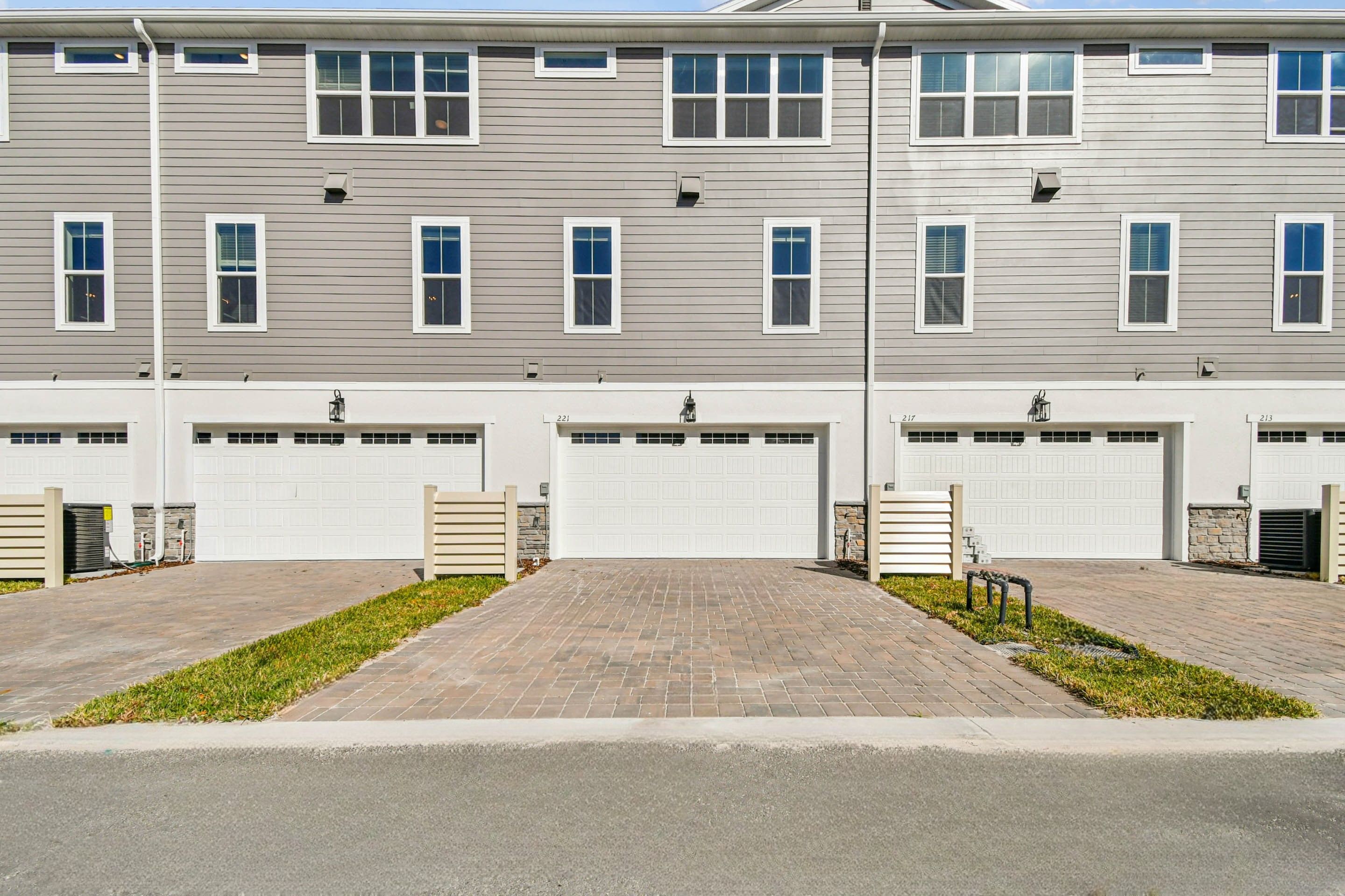 Cape May - Townes at Northlake: Oviedo, Florida - K. Hovnanian® Homes