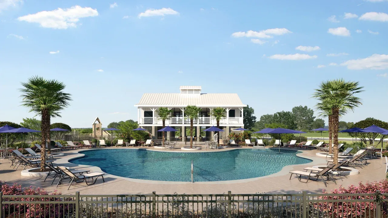 Pool and Clubhouse