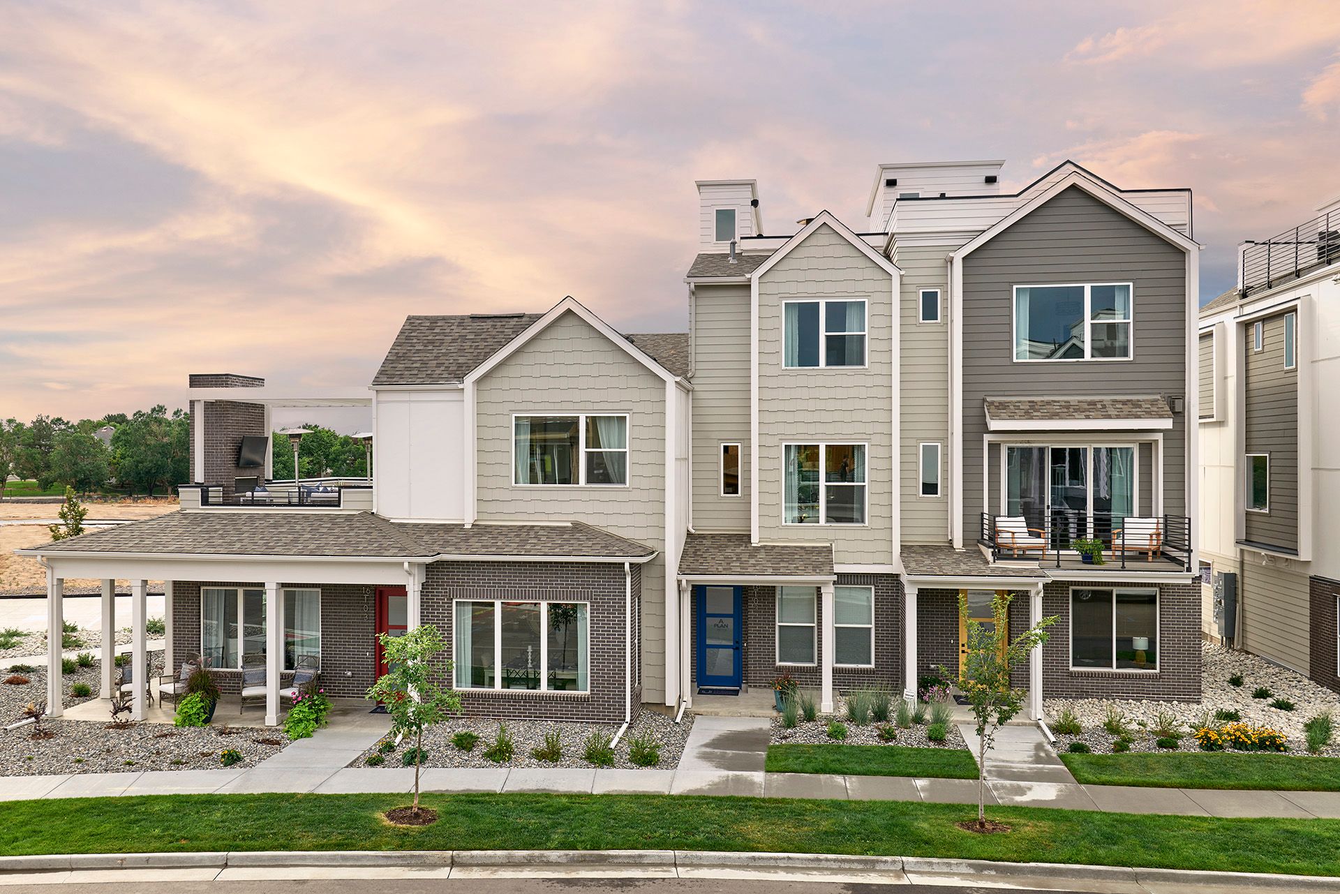 Prelude at Tava Waters por Koelbel Communities en Denver Colorado