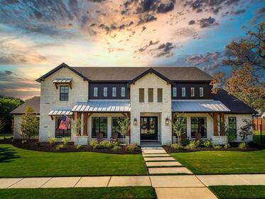 casa en The Legacy North por Kensington Custom Homes, LLC