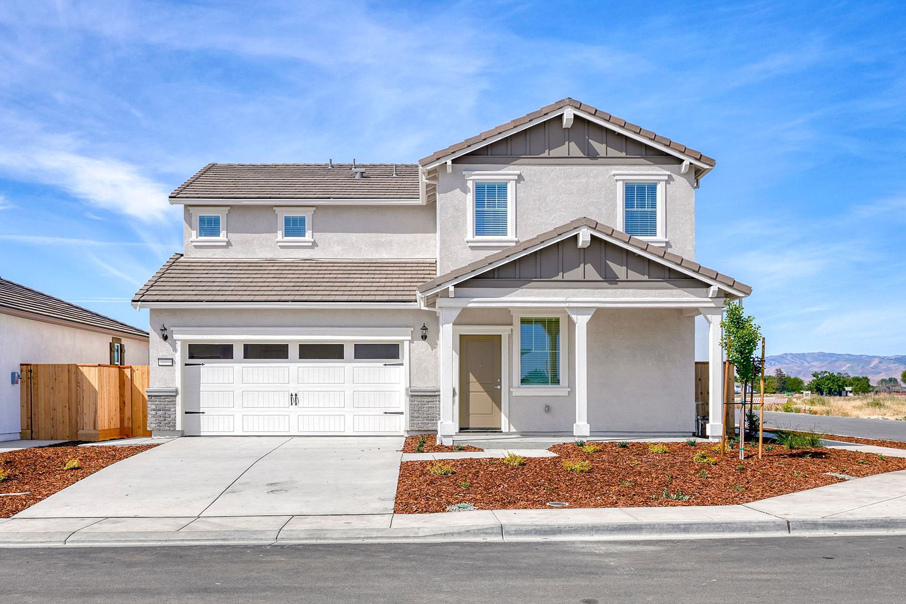 Camden Shire por LGI Homes en Modesto California