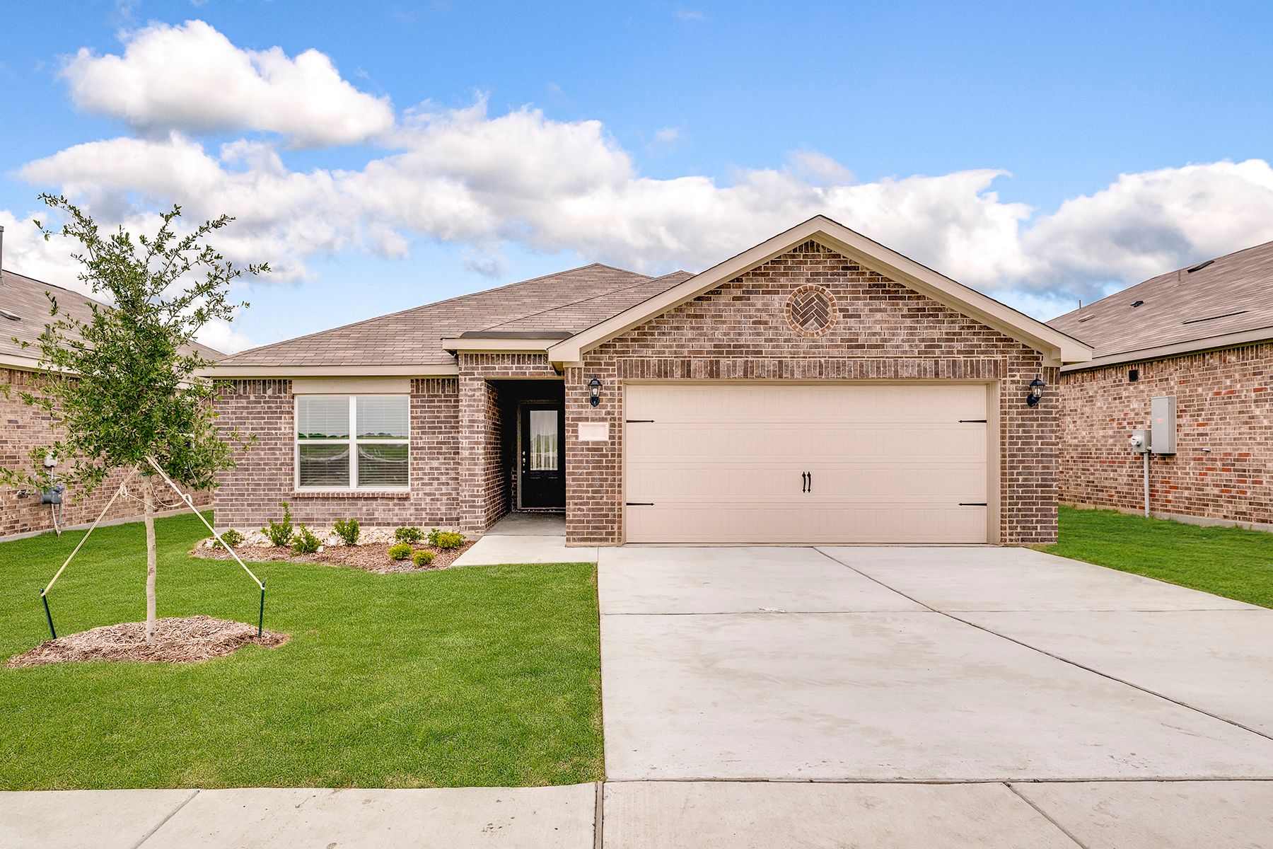 201 John Laurens Drive. Venus, TX 76084