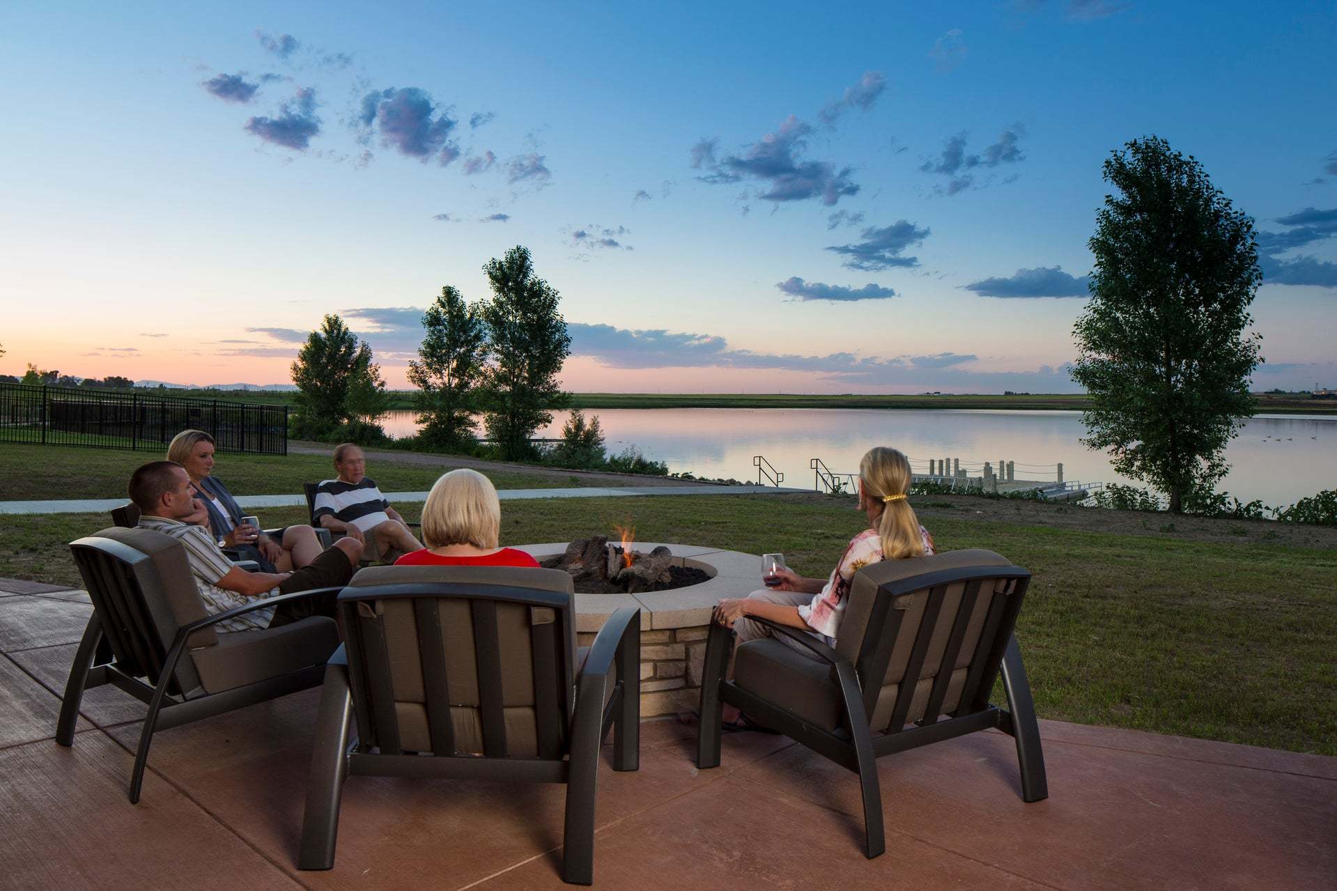 casa en The Lakes at Centerra por Landmark Homes - CO