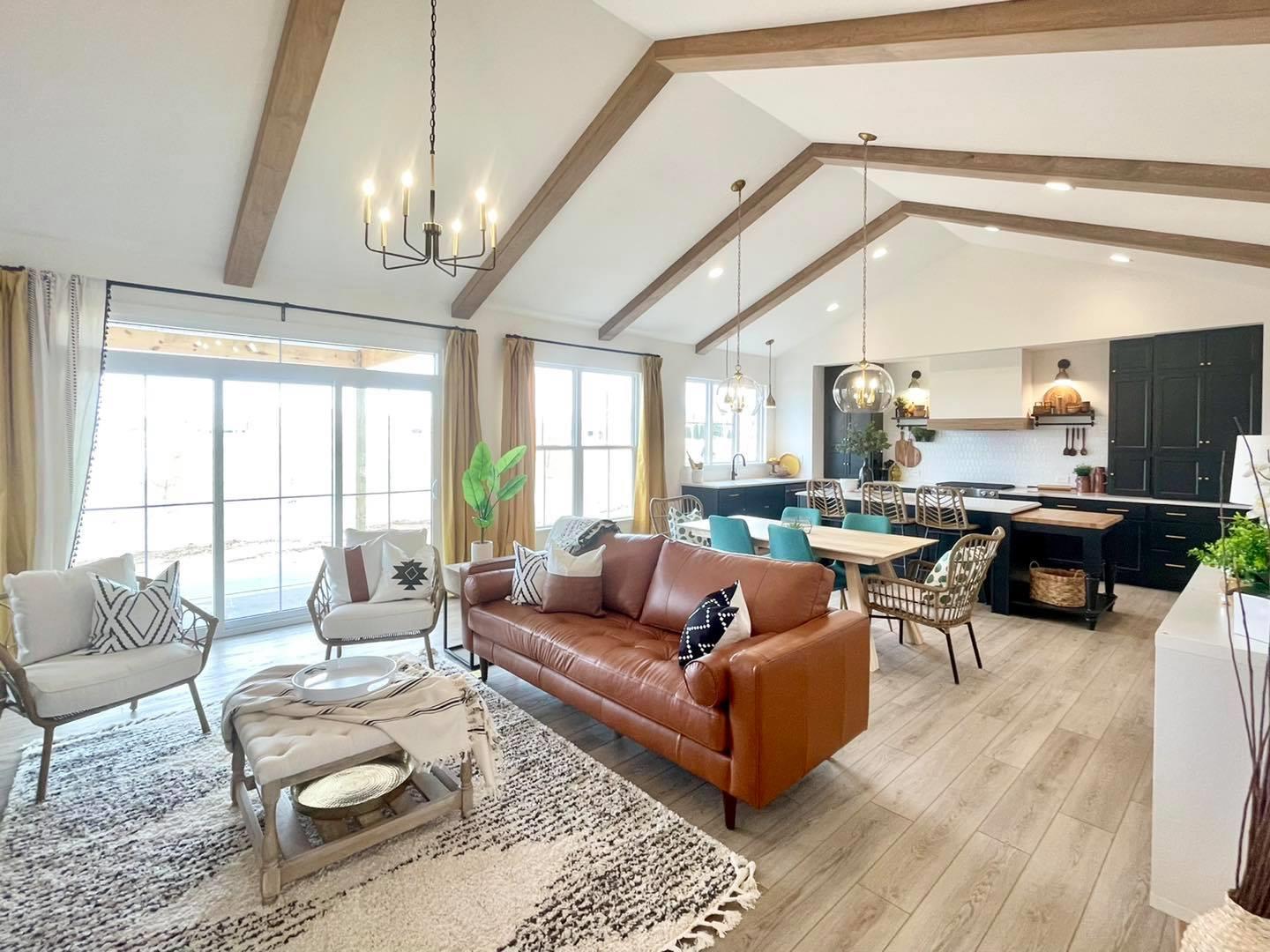 casa en Laurie Homes, Inc. por Laurie Homes, Inc.