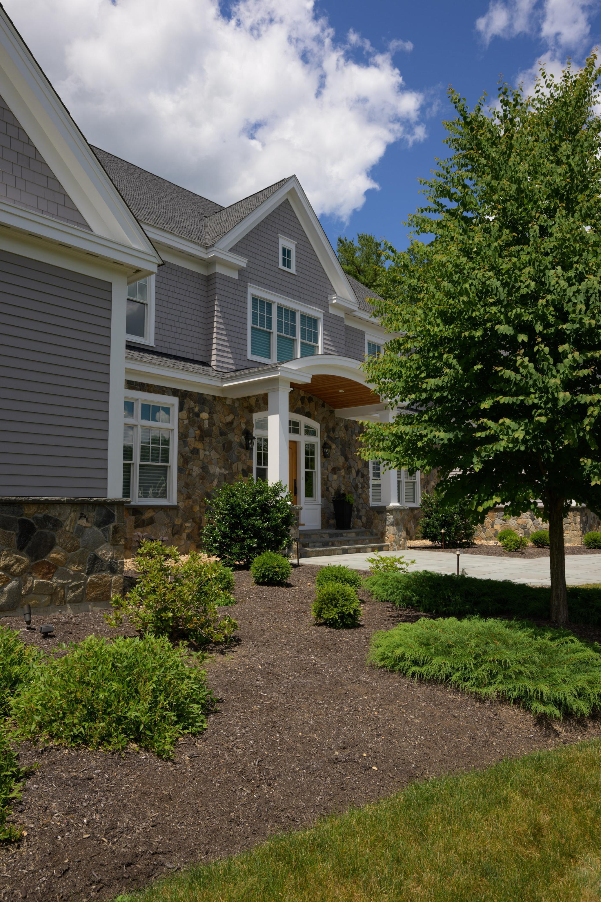 Legacy Homes Inc por Legacy Homes Inc en Manchester New Hampshire