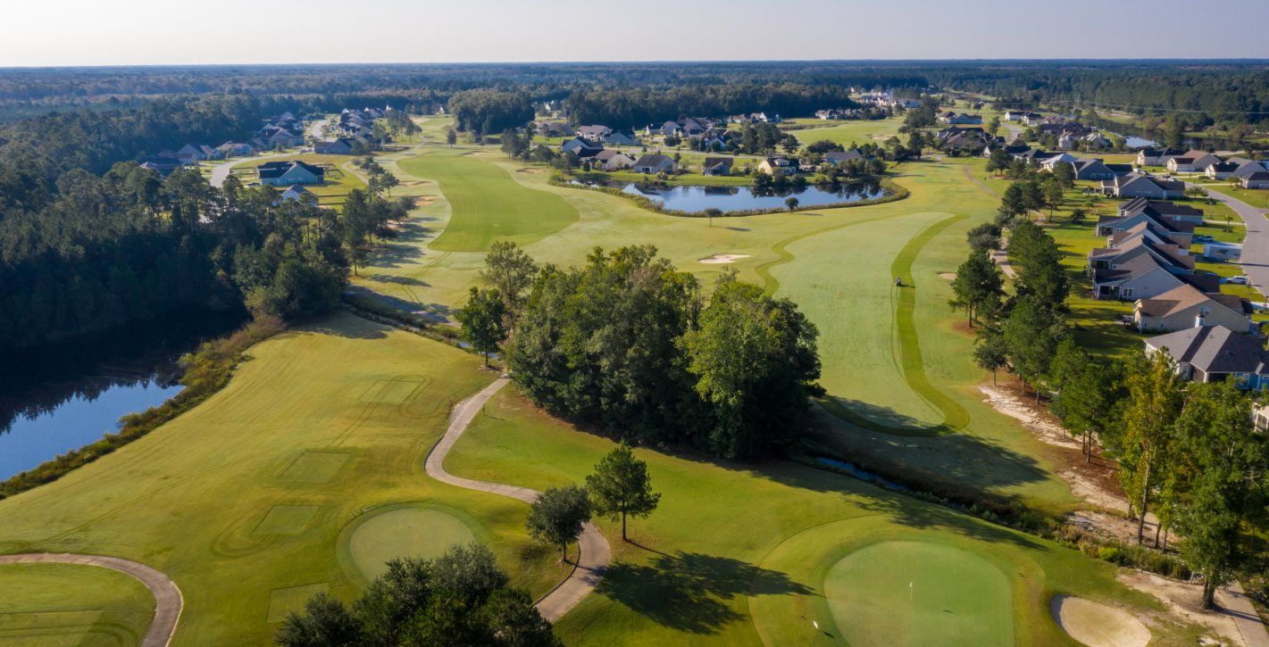 Nearby golf courses