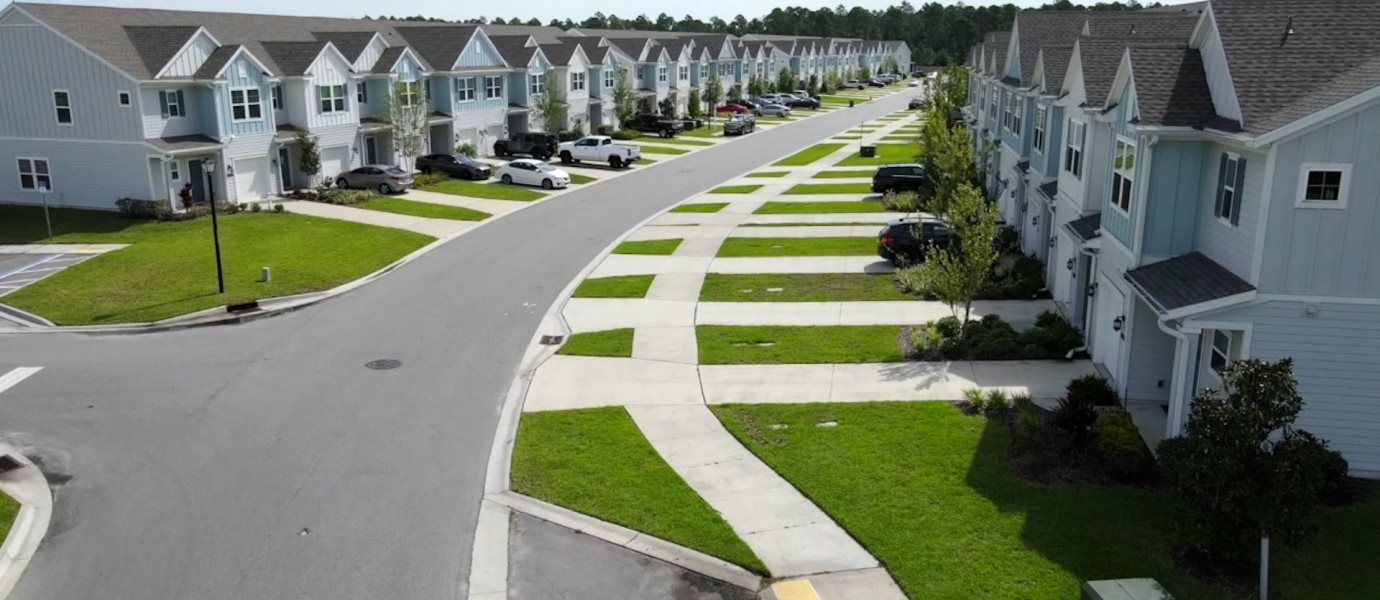 casa en Hardwick Farms - Hardwick Farms - Townhome Collection por Lennar
