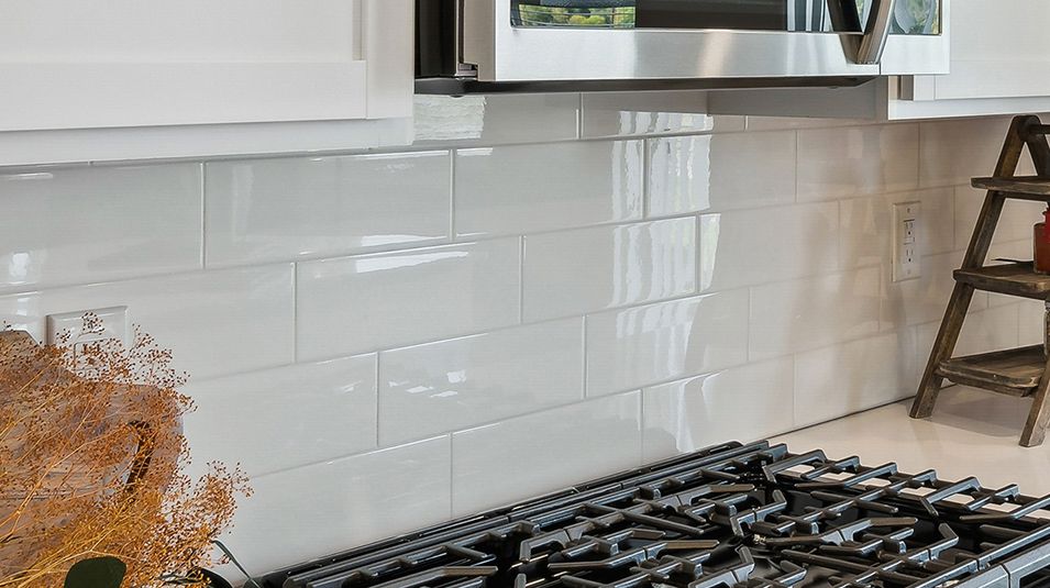 Ridgeview Heights EI Kitchen Backsplash F1