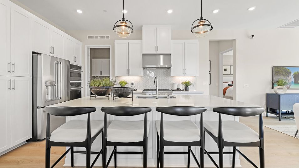 2303 Luminous Way (Nova 2)