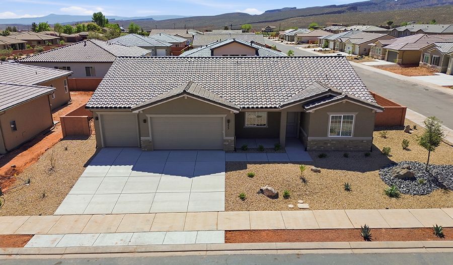 Helena - Vista Estates: Ivins, Utah - Richmond American Homes