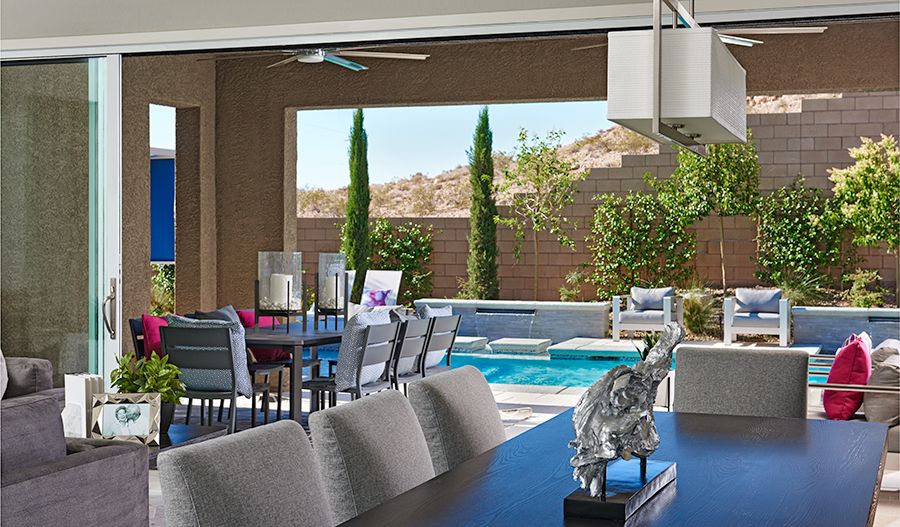 casa en Cactus Bloom at Summerlin por Richmond American Homes