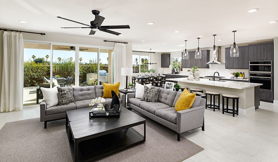 casa en Desert Cove por Richmond American Homes