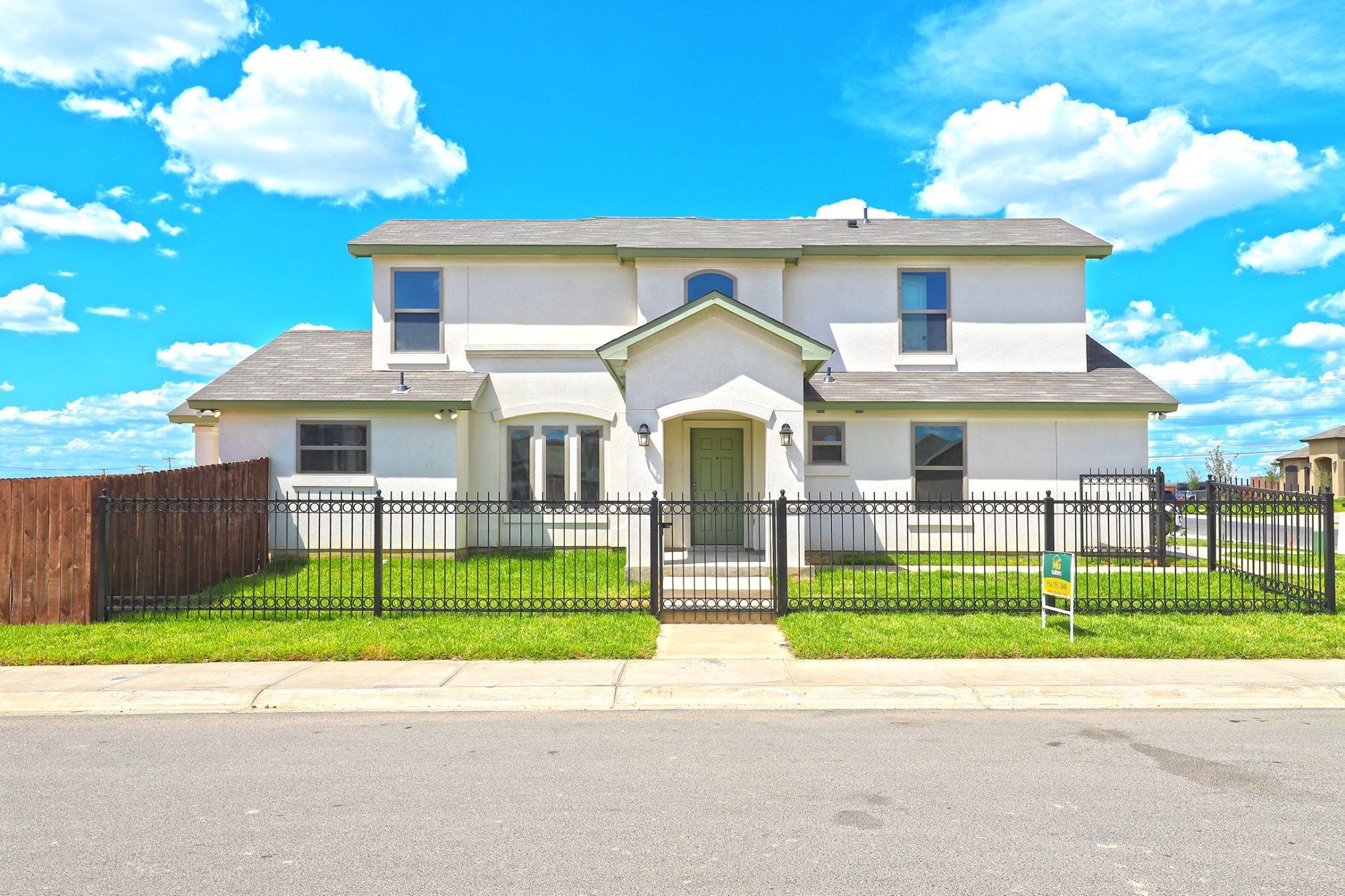 M G Builders por M G Builders en Laredo Texas