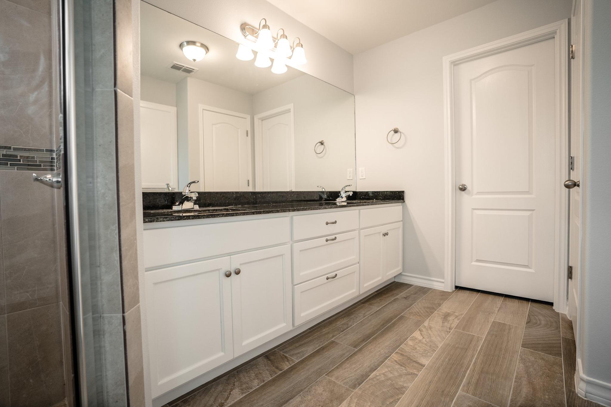 casa en M G Builders por M G Builders