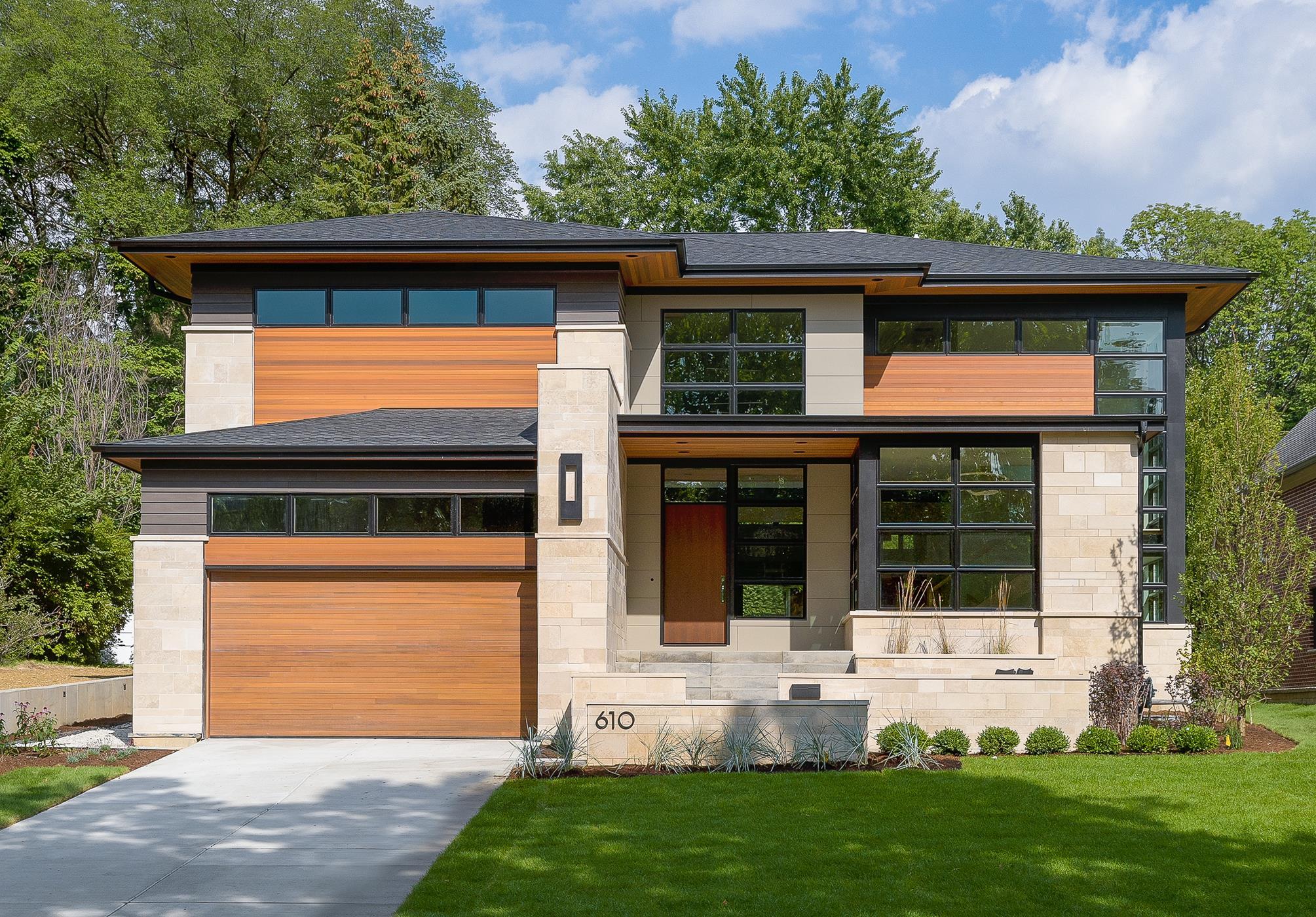 M House por M House en Chicago Illinois
