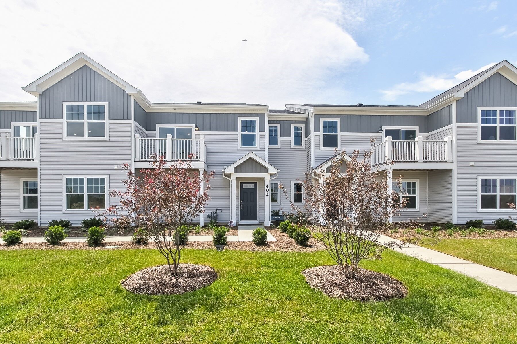 Stewart - The Townes at Becketts: South Elgin, Illinois - M/I Homes