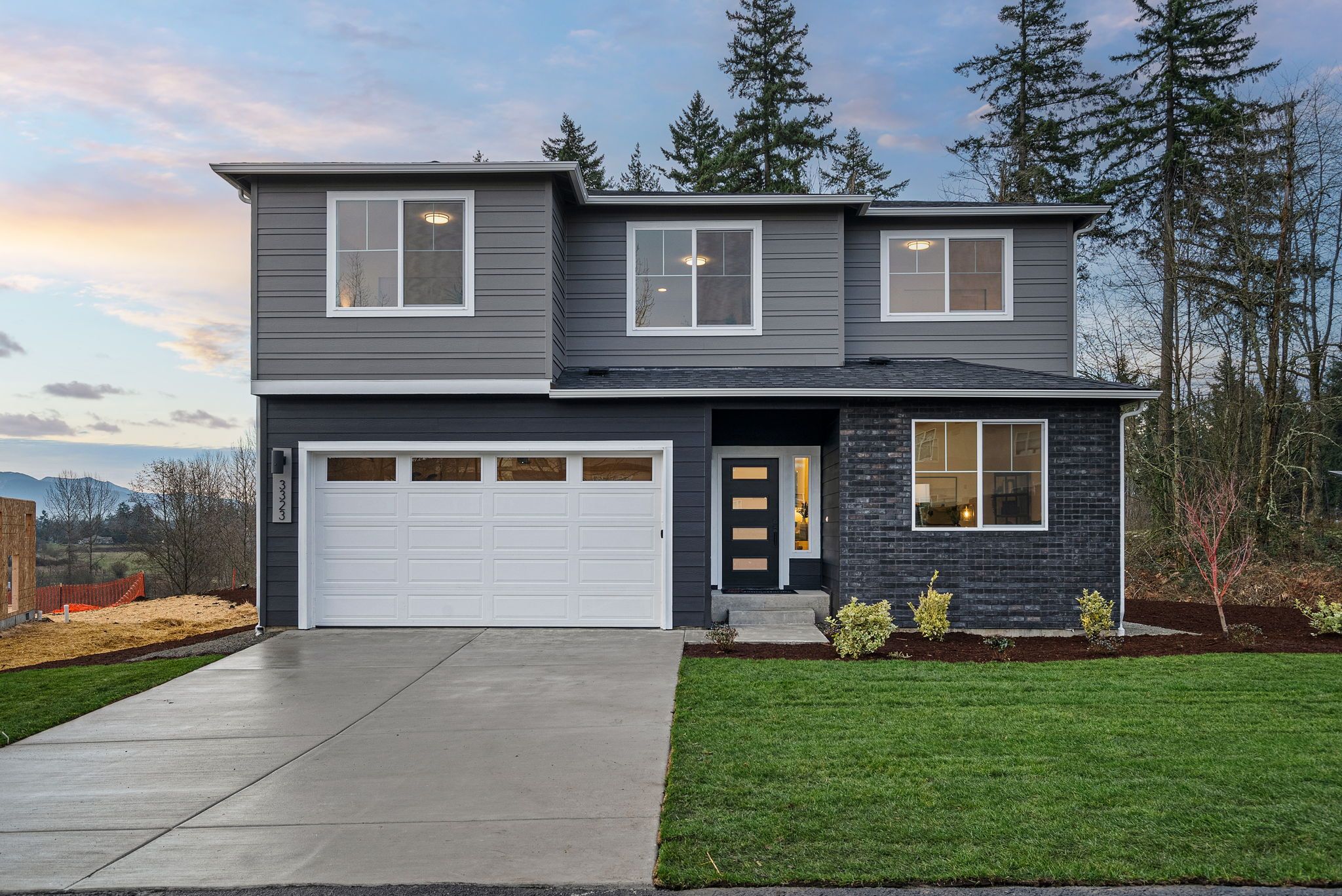 casa en Rainier Plateau por MTT Homes
