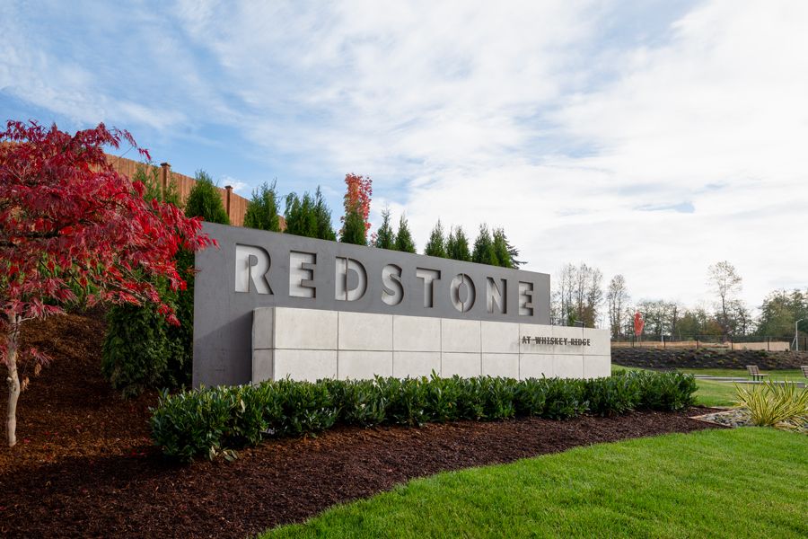 casa en Redstone at Whiskey Ridge por Essence By MainVue