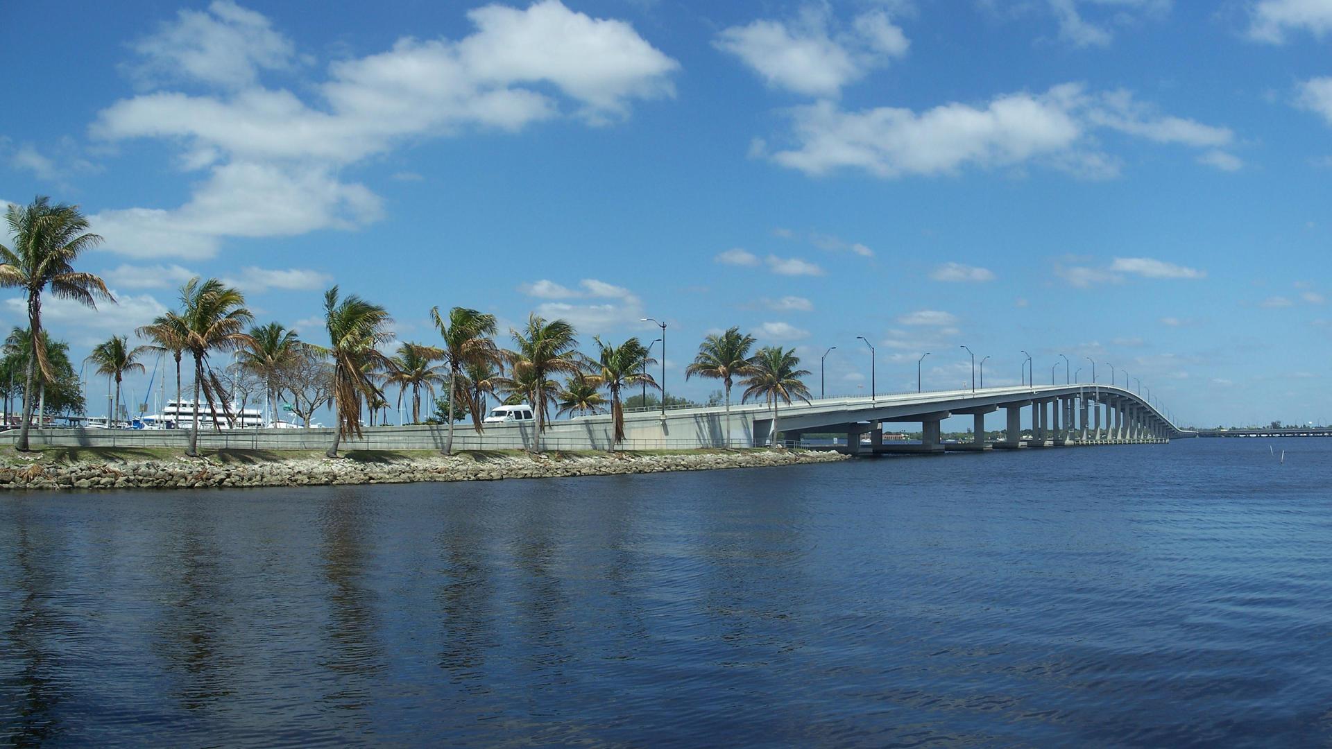 casa en Cape Coral por Maronda Homes
