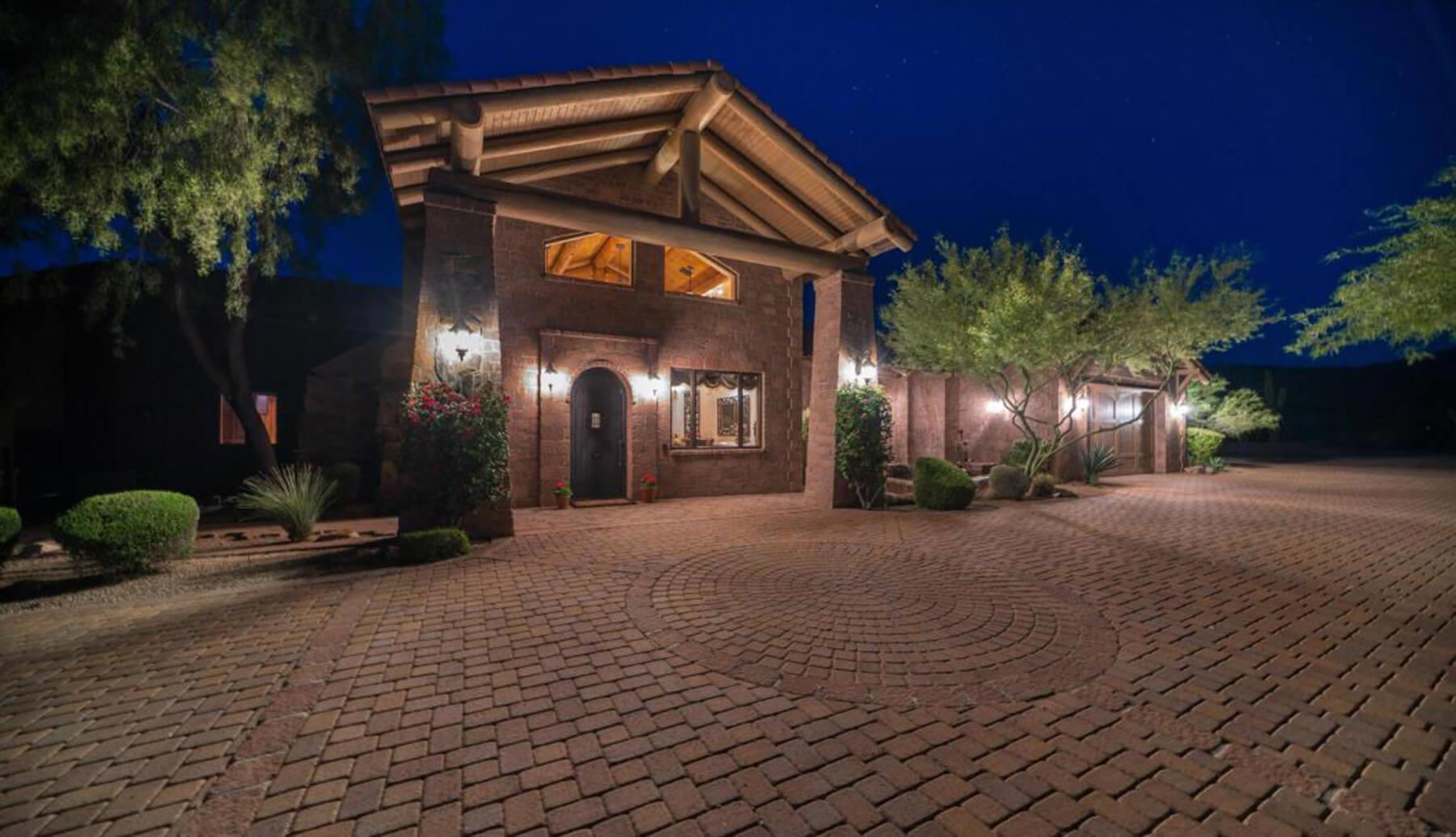 McKenzie Brothers Builds por McKenzie Brothers Builds en Phoenix-Mesa Arizona