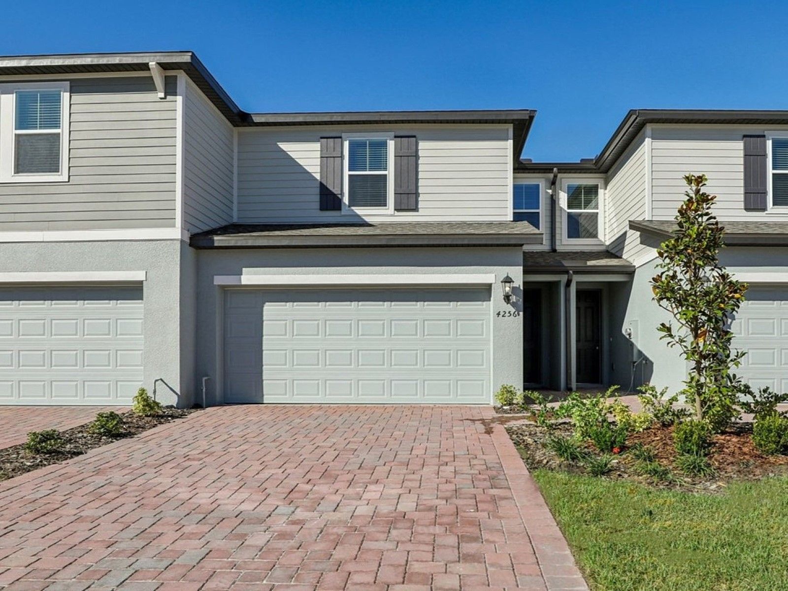 Oakville I - The Meadow at Crossprairie Townes: Saint Cloud, Florida - Meritage Homes