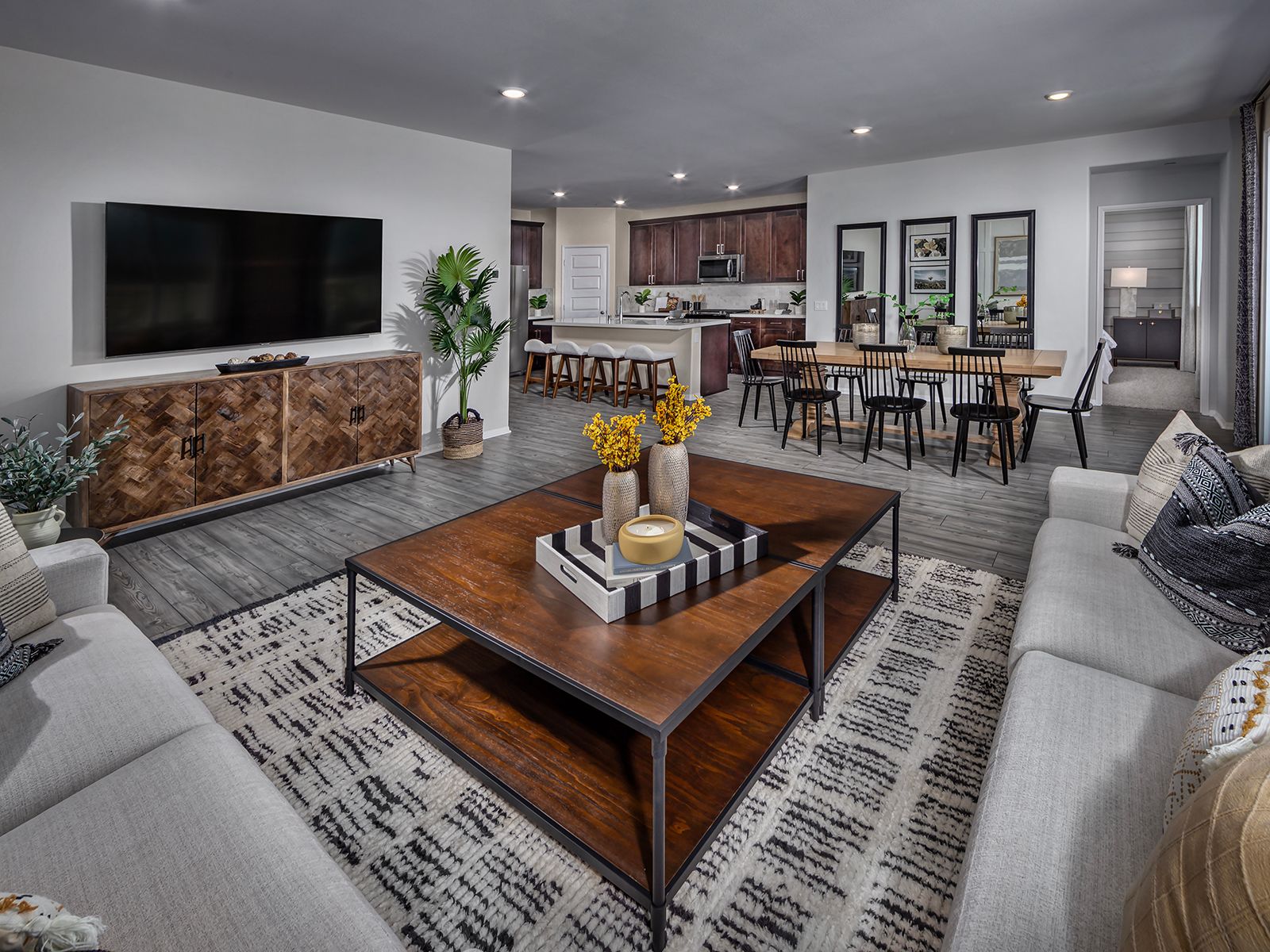 36205 Cameron Place. Palm Desert, CA 92211