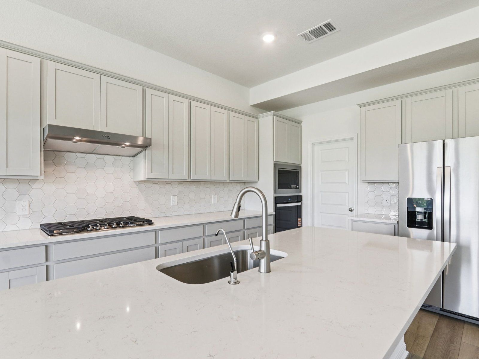 The Frontier (560) - Prairie Winds - Executive Collection: Hutto, Texas - Meritage Homes