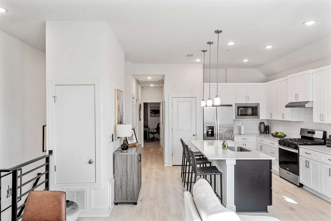 Koenig Townhomes por Milestone Community Builders en Austin Texas