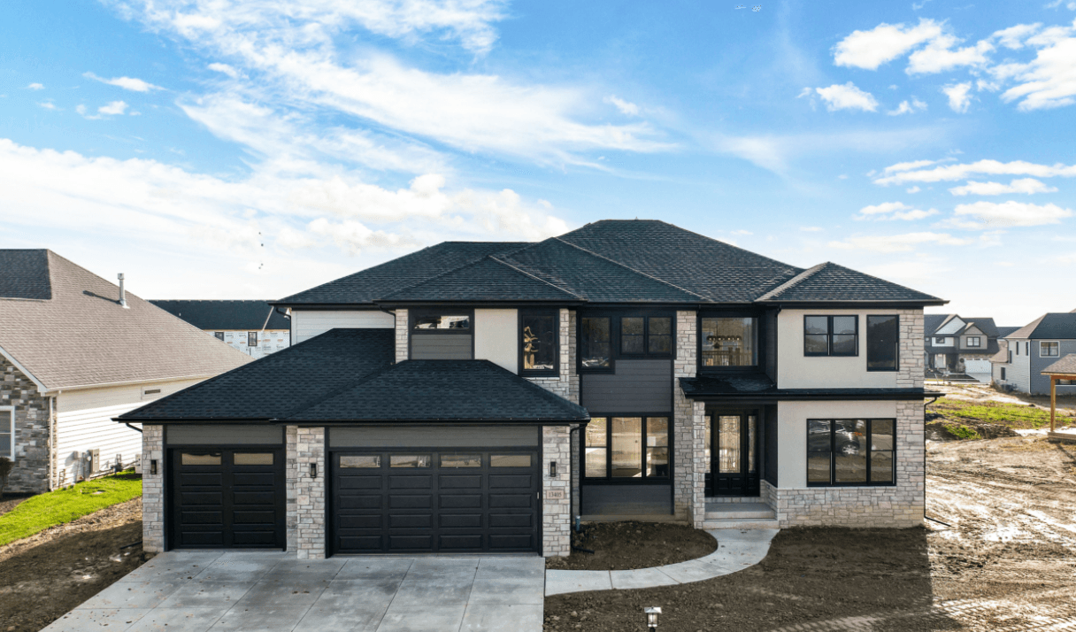 Modern Family Homes por Modern Family Homes en Gary Indiana