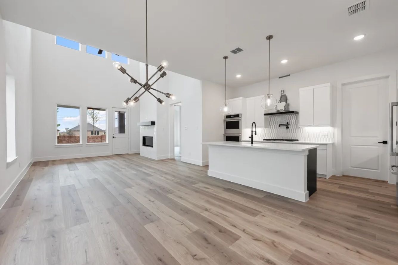 casa en Royal Court por Monarch Homes
