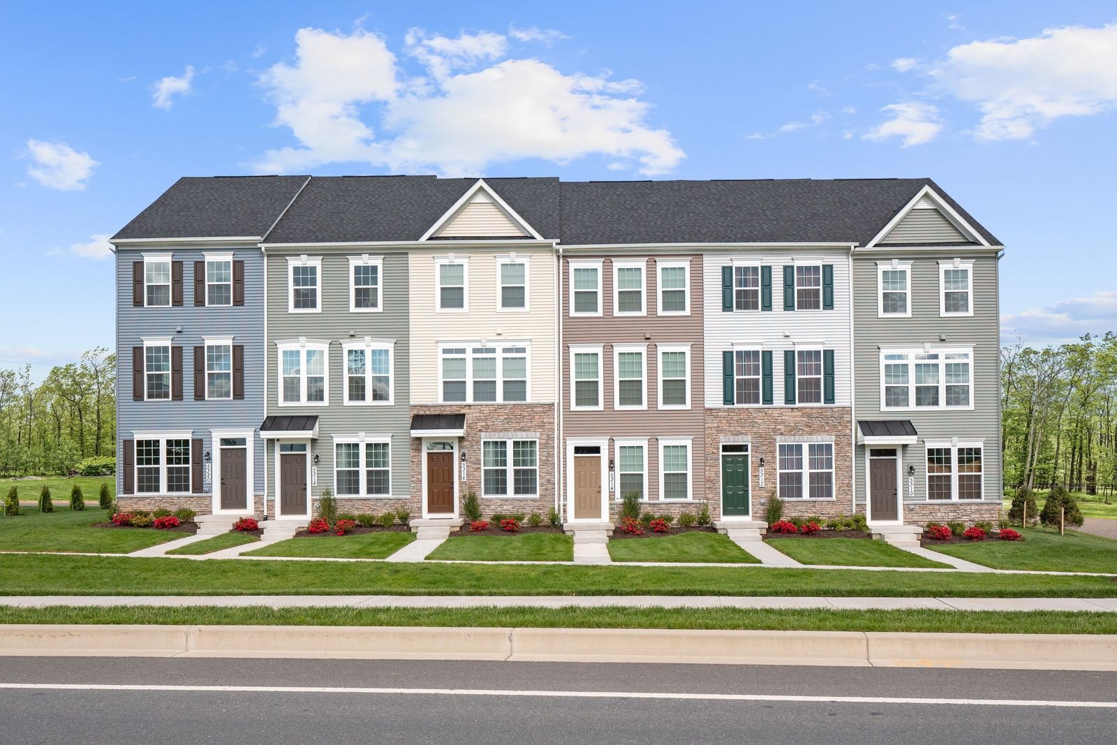 Cedar Hill Townhomes por Ryan Homes en Baltimore Maryland