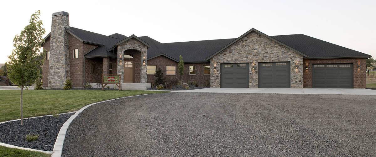 casa en New Creation Construction por New Creation Construction