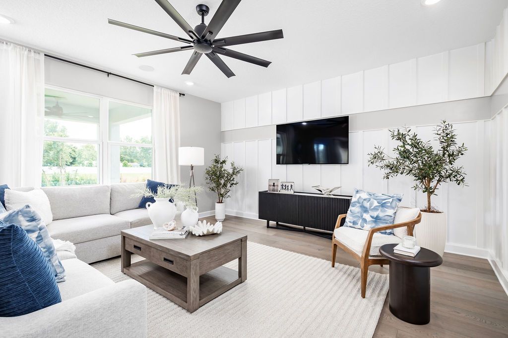 Newcastle - Harrell Oaks: Orlando, Florida - Risewell Homes