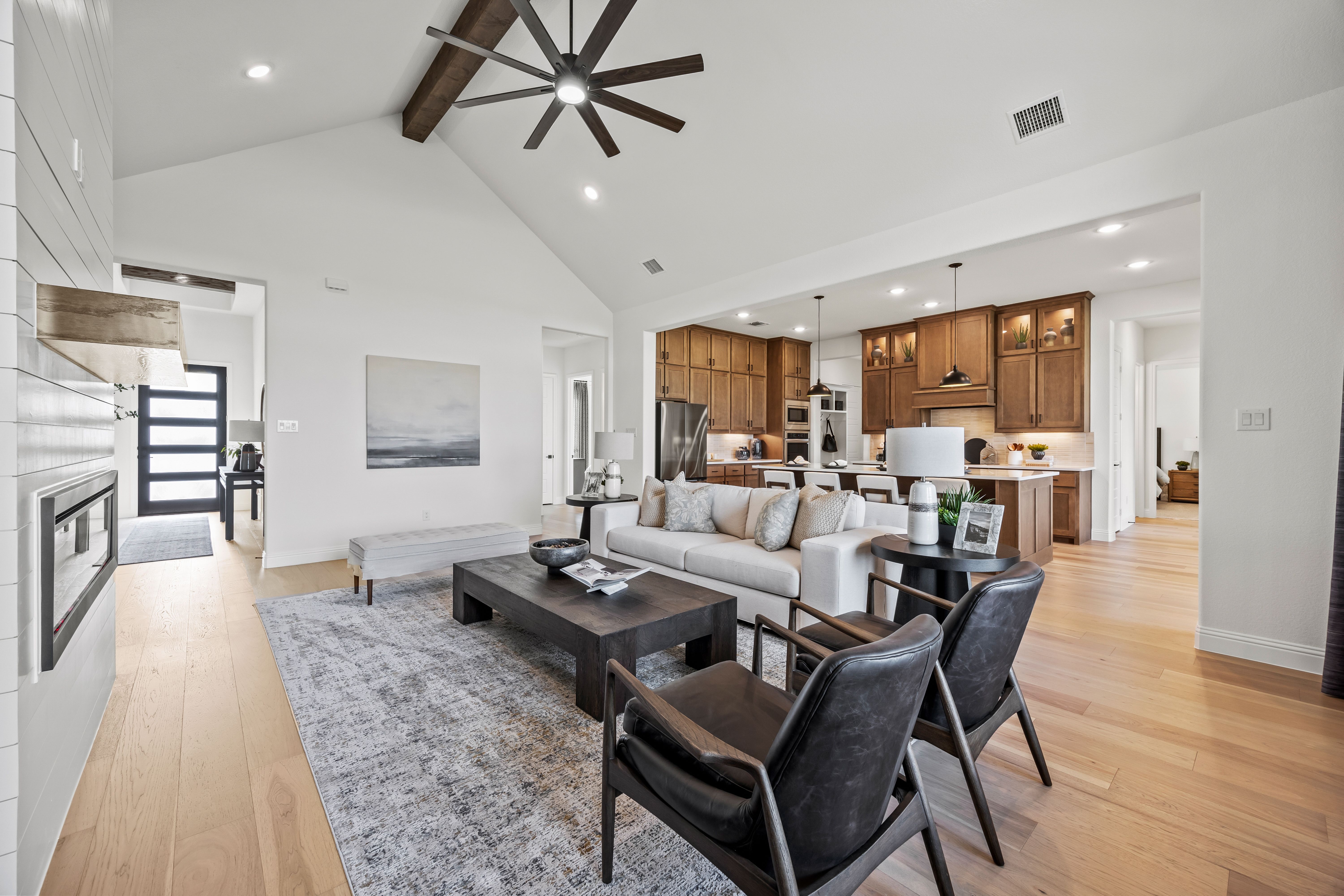 casa en Paloma Ranch por Risewell Homes