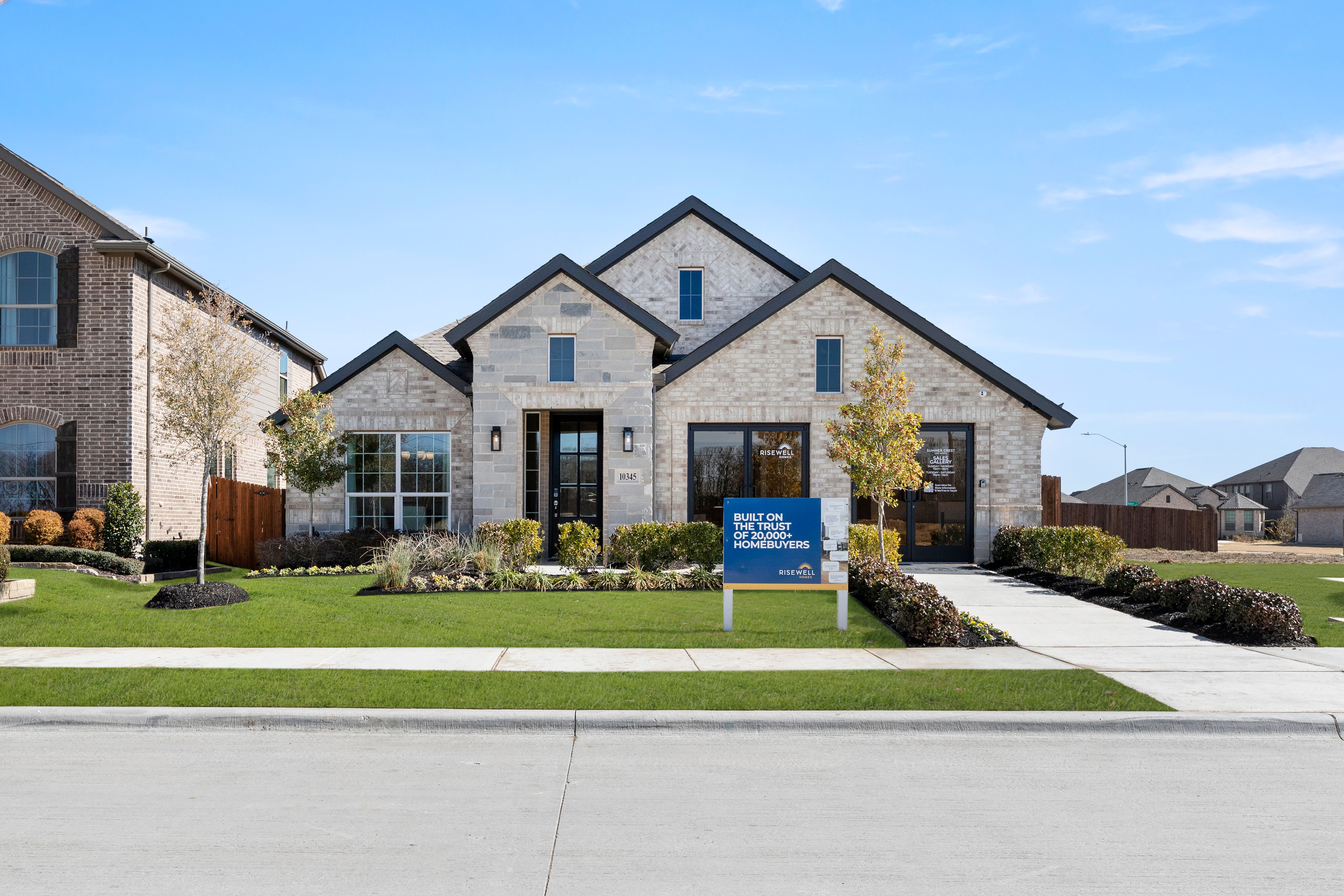Summer Crest por Risewell Homes en Fort Worth Texas