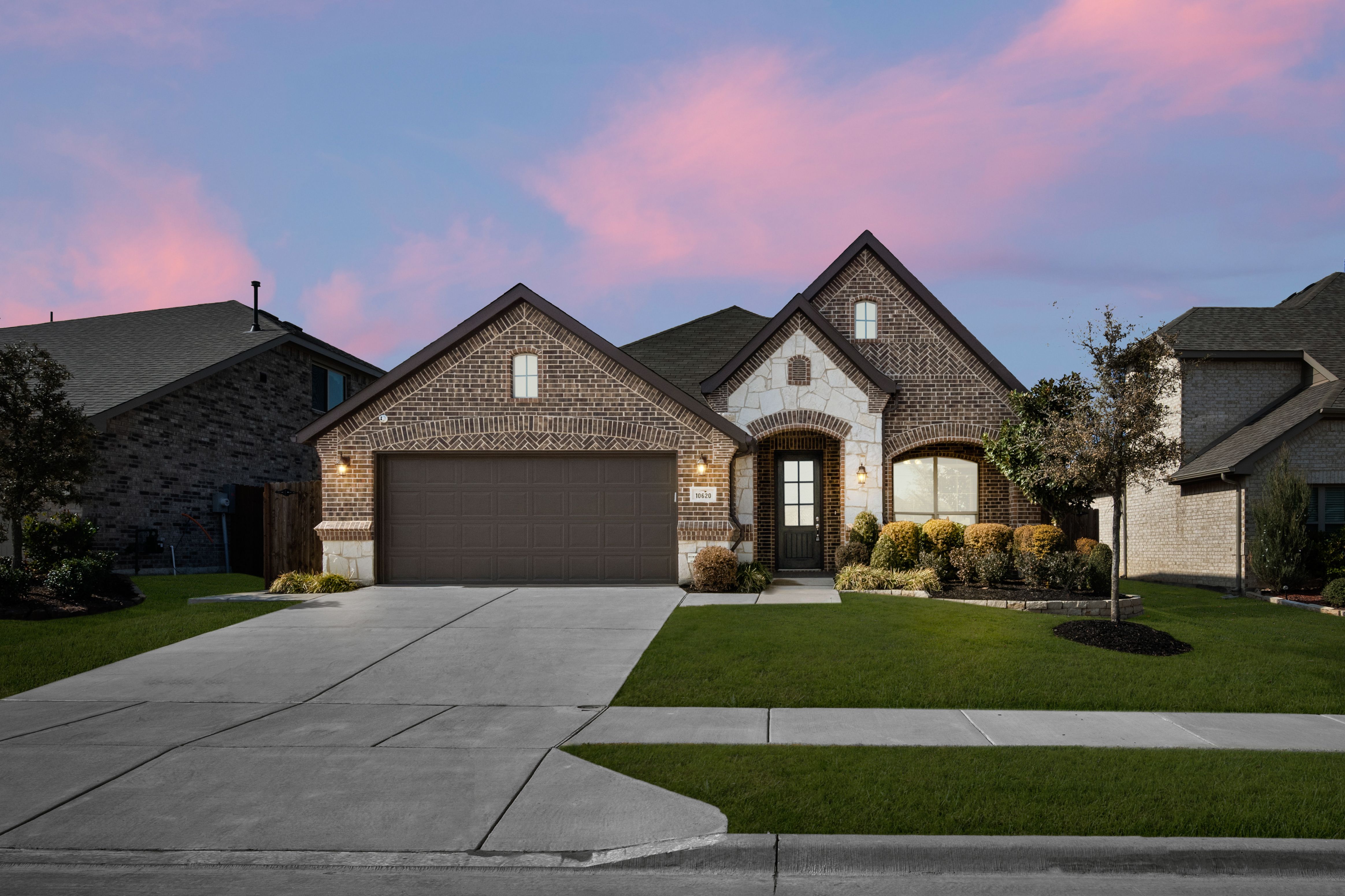 Concept 1991 - Hulen Trails: Fort Worth, Texas - Risewell Homes