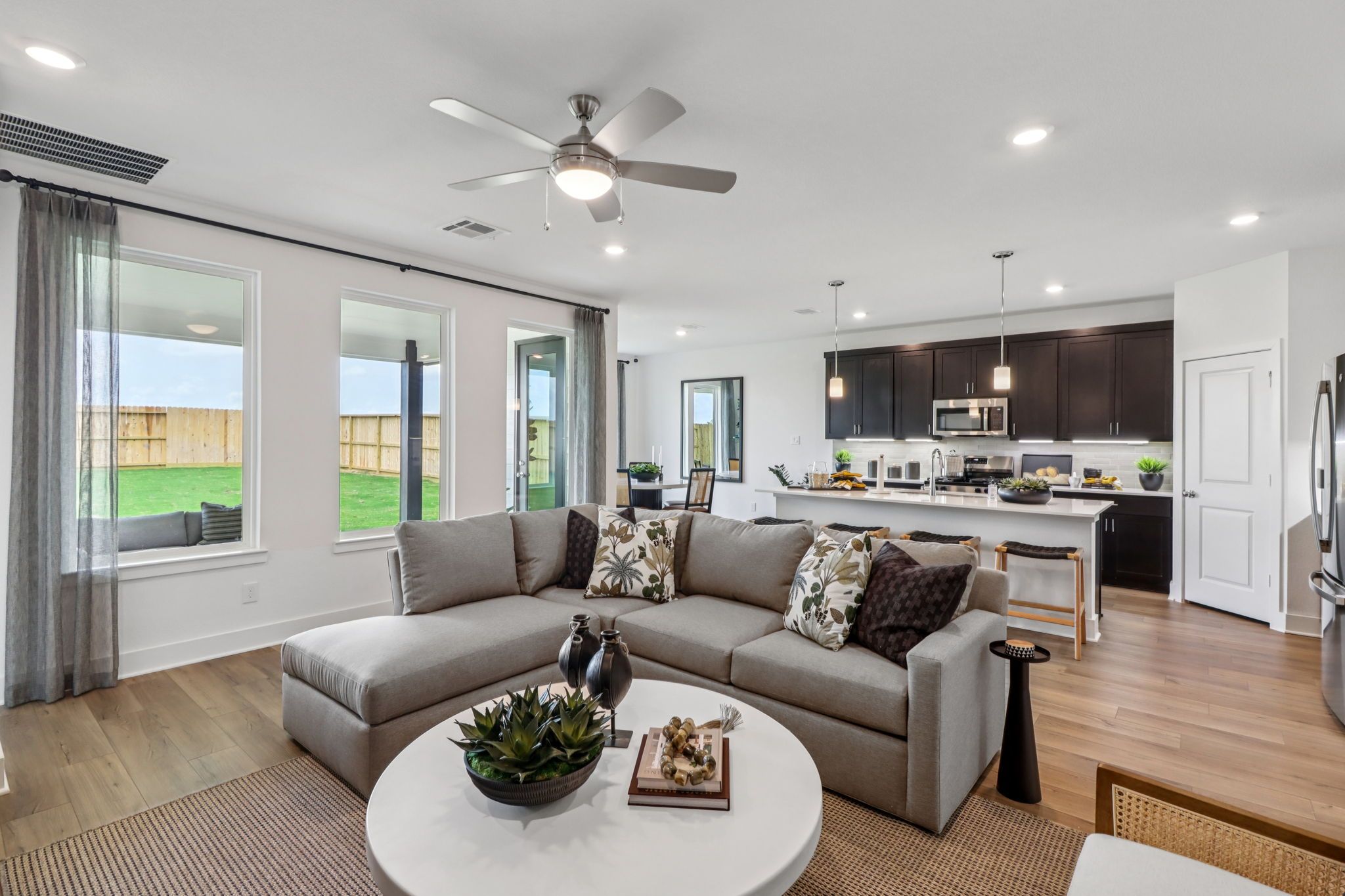 casa en The Residences Collection at Oakberry Trails por Risewell Homes