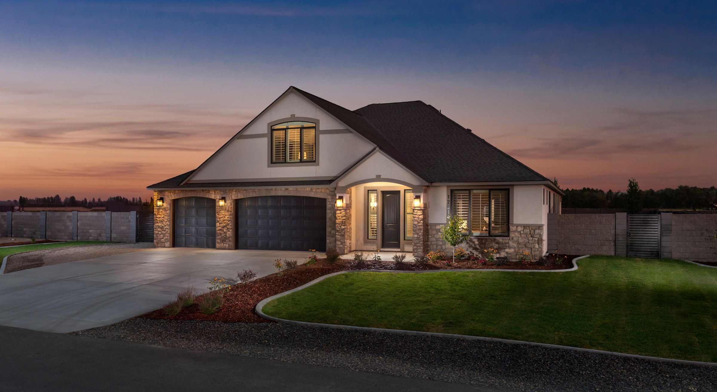 Spencer Estates por New Tradition Homes en Richland Washington