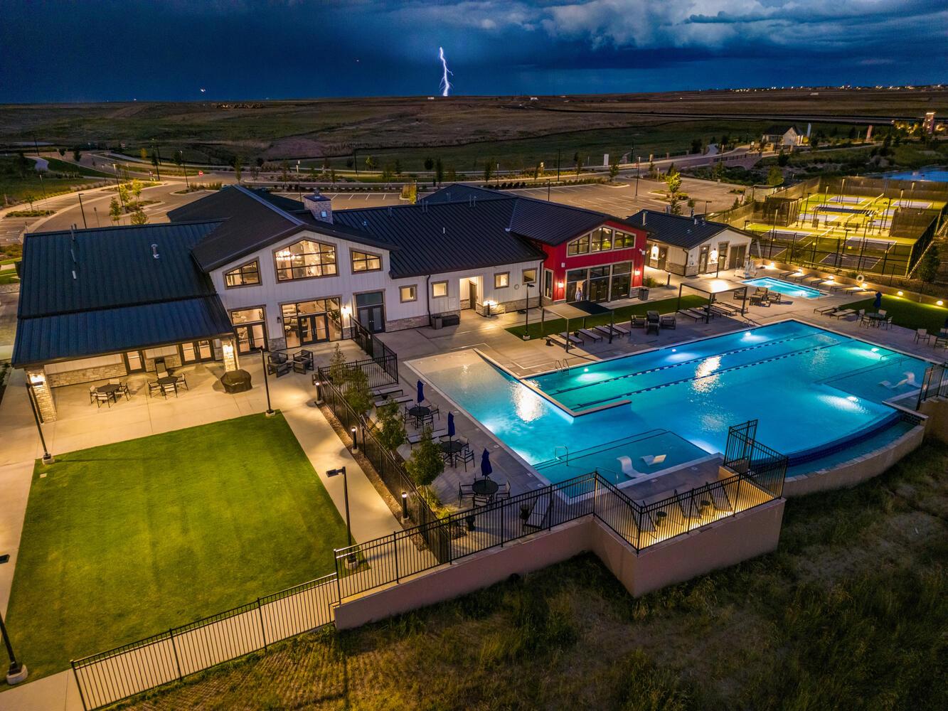 casa en The Reserve at Green Valley Ranch por Oakwood Homes