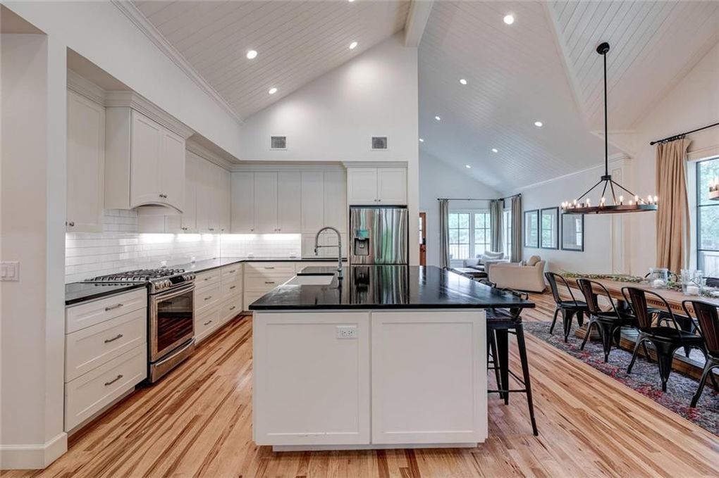 casa en Okman Building Company por Okman Building Company