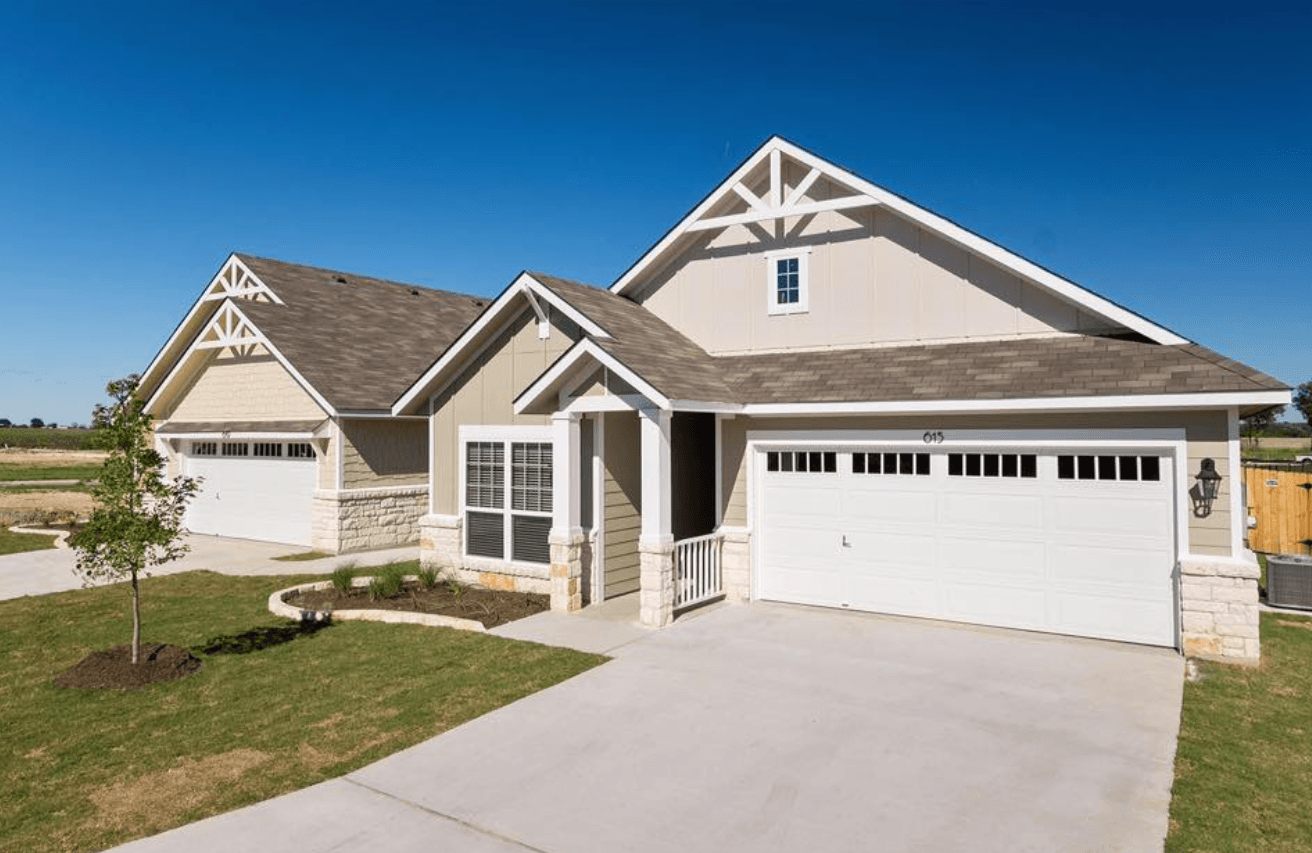 Hills of Westwood/Ph 4&14 por Omega Builders en Killeen Texas
