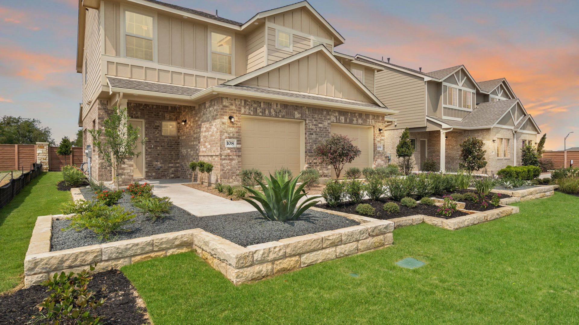 casa en Saddle Creek Twinhomes por Pacesetter Homes Texas