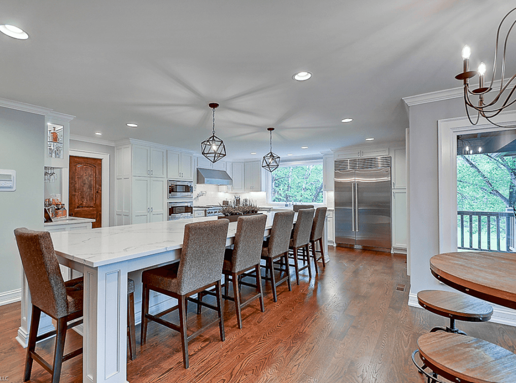 casa en Parsetich Custom Homes por Parry Construction