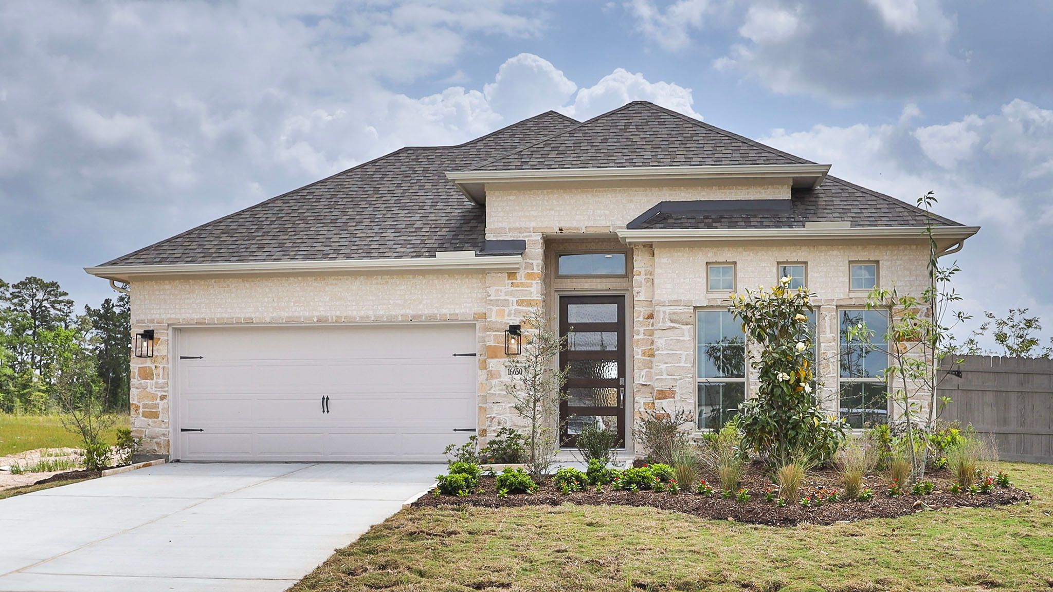 2504W - Artavia 50': Conroe, Texas - Perry Homes