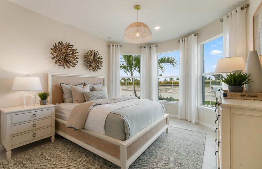 Secondary bedroom