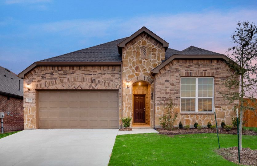 3121 Royal Throne Court. Denton, TX 76208