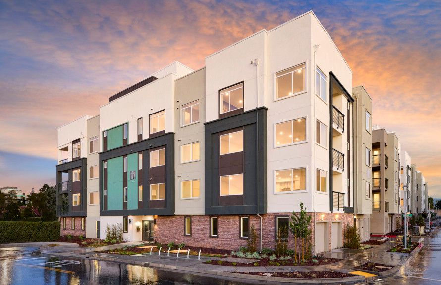 casa en Gateway at Central por Pulte Homes