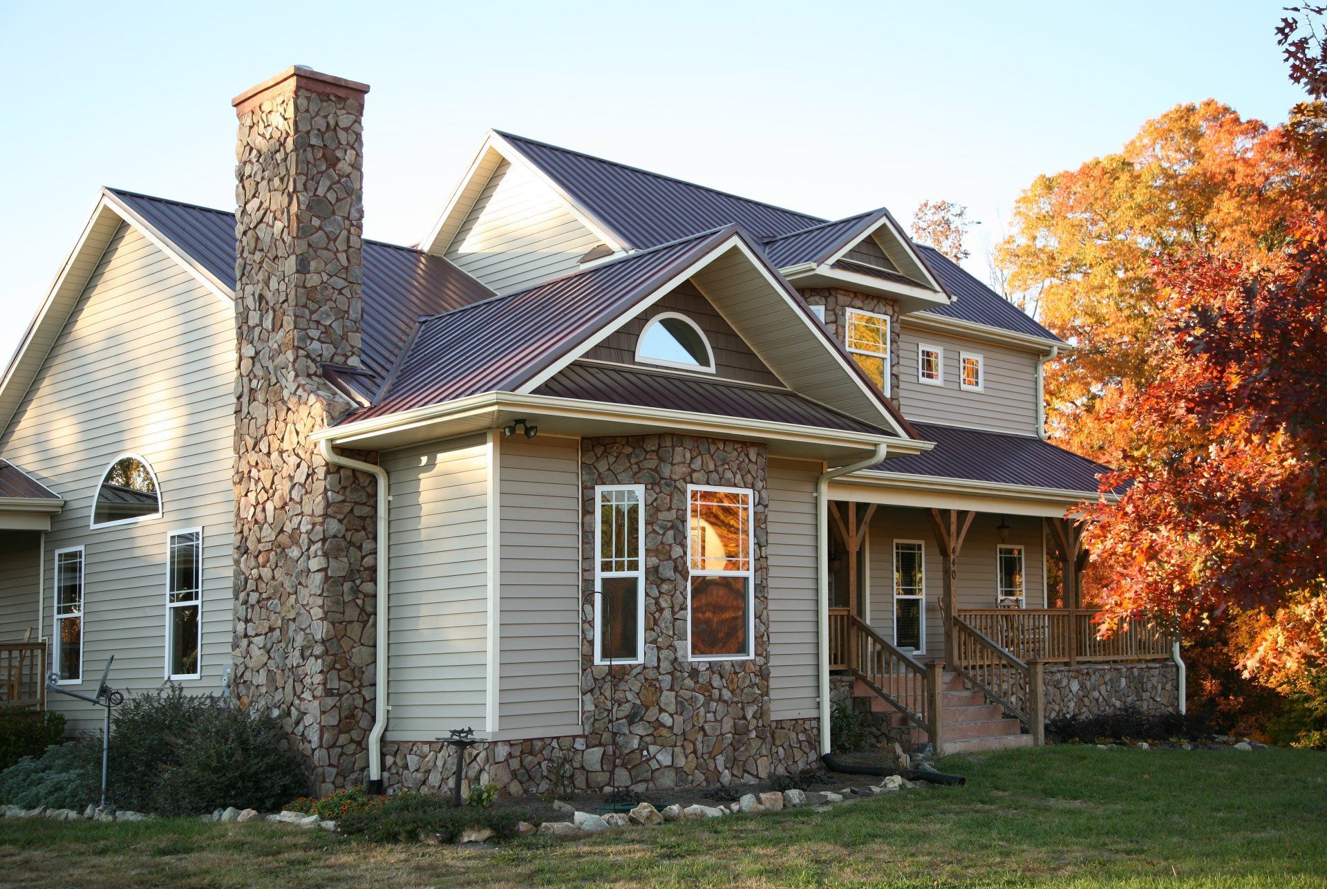 Pine Lakes Community por Queen Construction Inc. en Chattanooga Georgia