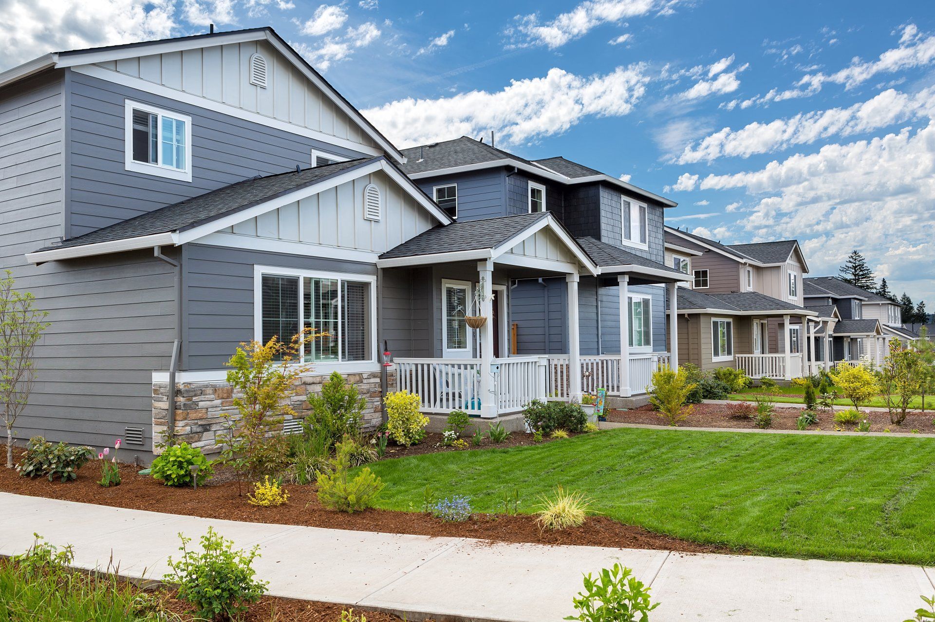 casa en Pine Lakes Community por Queen Construction Inc.