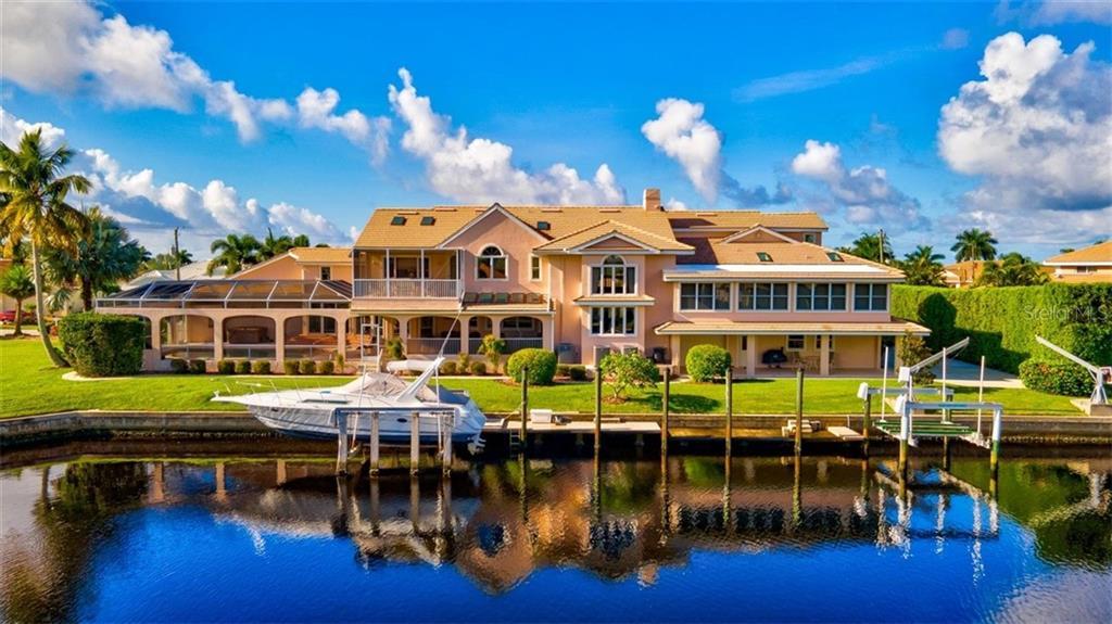 casa en Punta Gorda Isles por R. Frizzell Builders